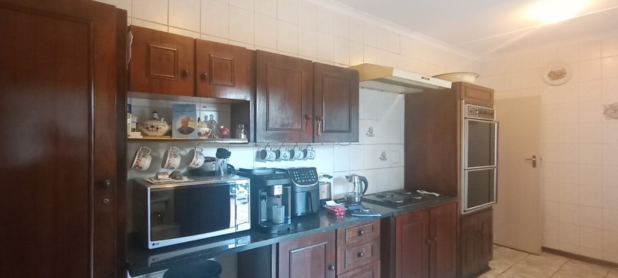 3 Bedroom Property for Sale in Selcourt Gauteng