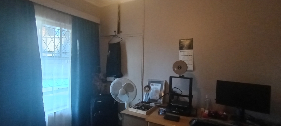 3 Bedroom Property for Sale in Selcourt Gauteng