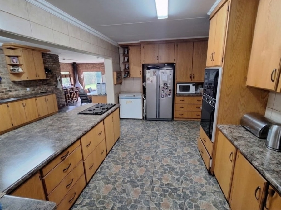 4 Bedroom Property for Sale in Vanderbijlpark SE 2 Gauteng