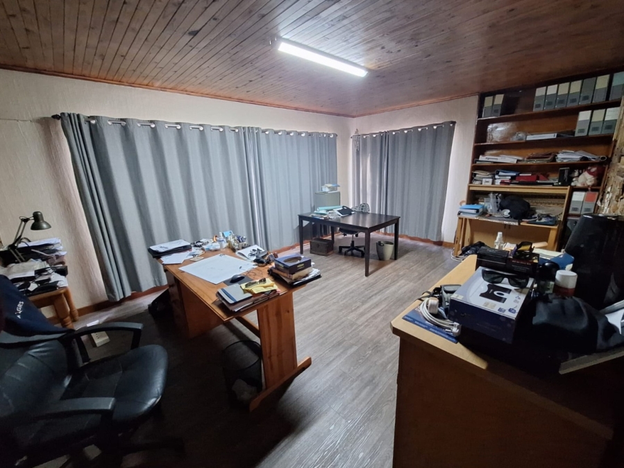4 Bedroom Property for Sale in Vanderbijlpark SE 2 Gauteng
