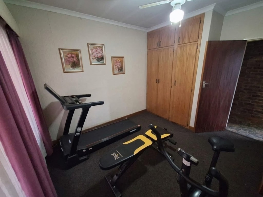 4 Bedroom Property for Sale in Vanderbijlpark SE 2 Gauteng