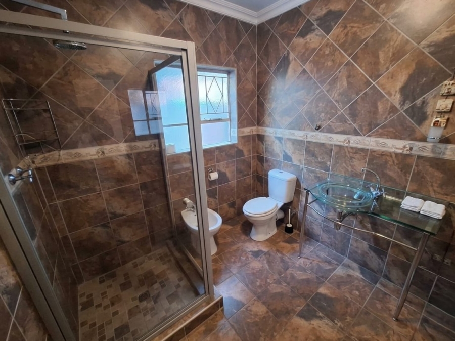 4 Bedroom Property for Sale in Vanderbijlpark SE 2 Gauteng