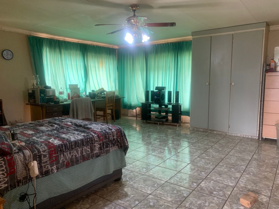 3 Bedroom Property for Sale in Westonaria Gauteng