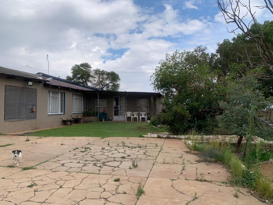 3 Bedroom Property for Sale in Westonaria Gauteng