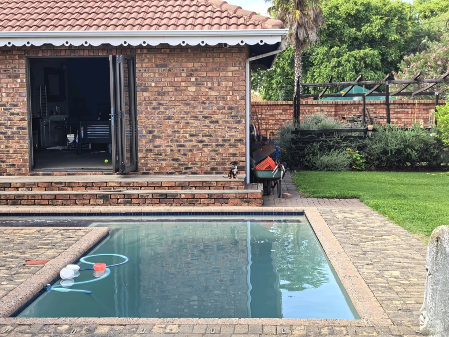 4 Bedroom Property for Sale in Petersfield Gauteng