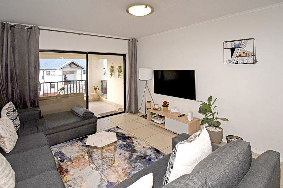 2 Bedroom Property for Sale in Greenstone Hill Gauteng