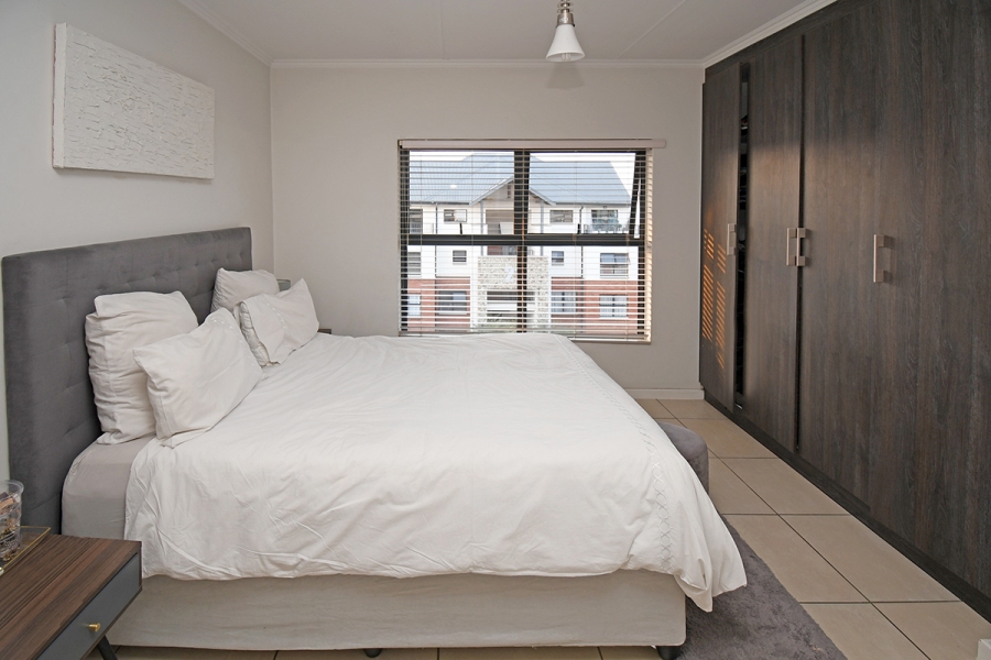 2 Bedroom Property for Sale in Greenstone Hill Gauteng
