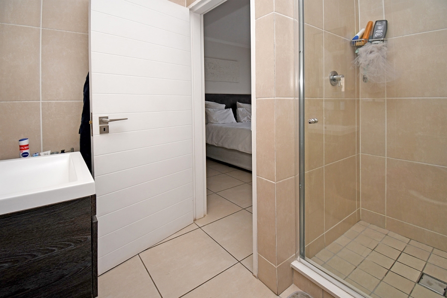 2 Bedroom Property for Sale in Greenstone Hill Gauteng