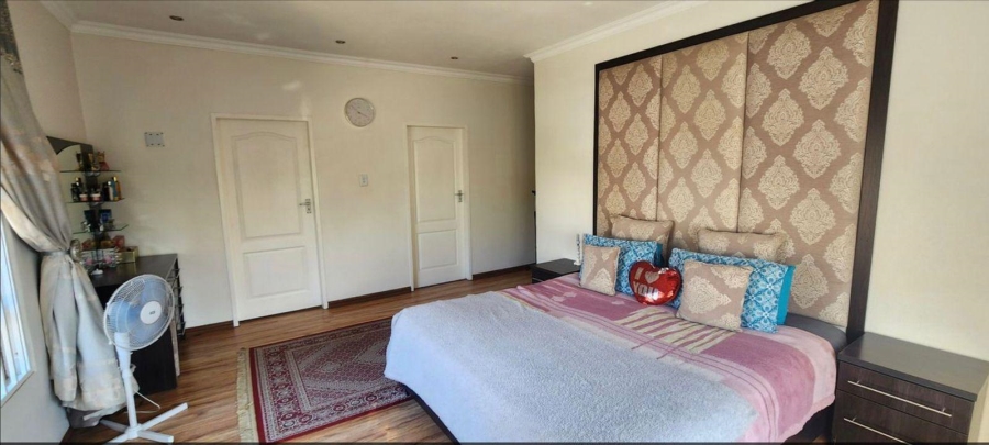 4 Bedroom Property for Sale in Erasmia Gauteng