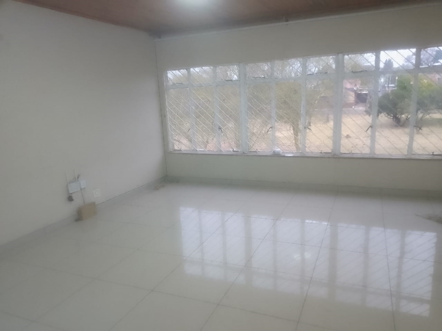To Let 4 Bedroom Property for Rent in Laudium Gauteng