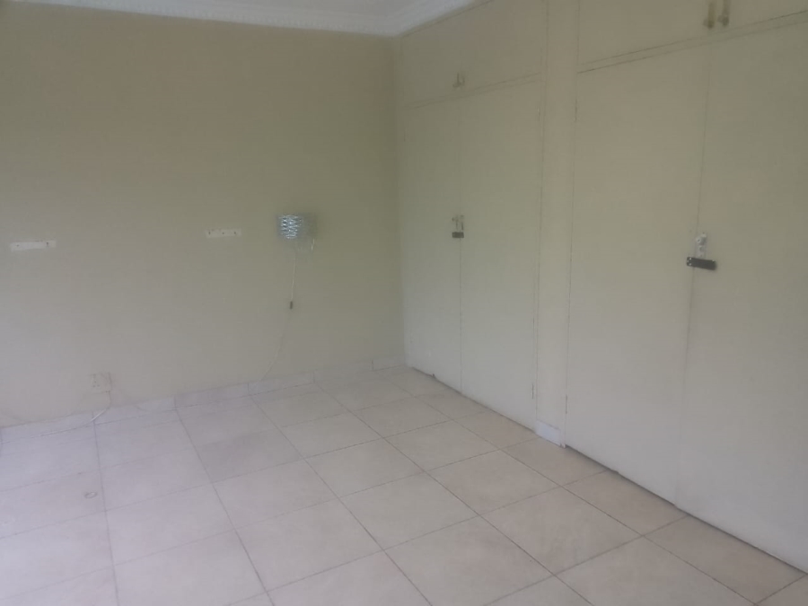 To Let 4 Bedroom Property for Rent in Laudium Gauteng