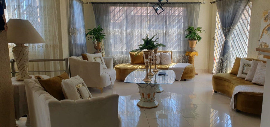 5 Bedroom Property for Sale in Erasmia Gauteng