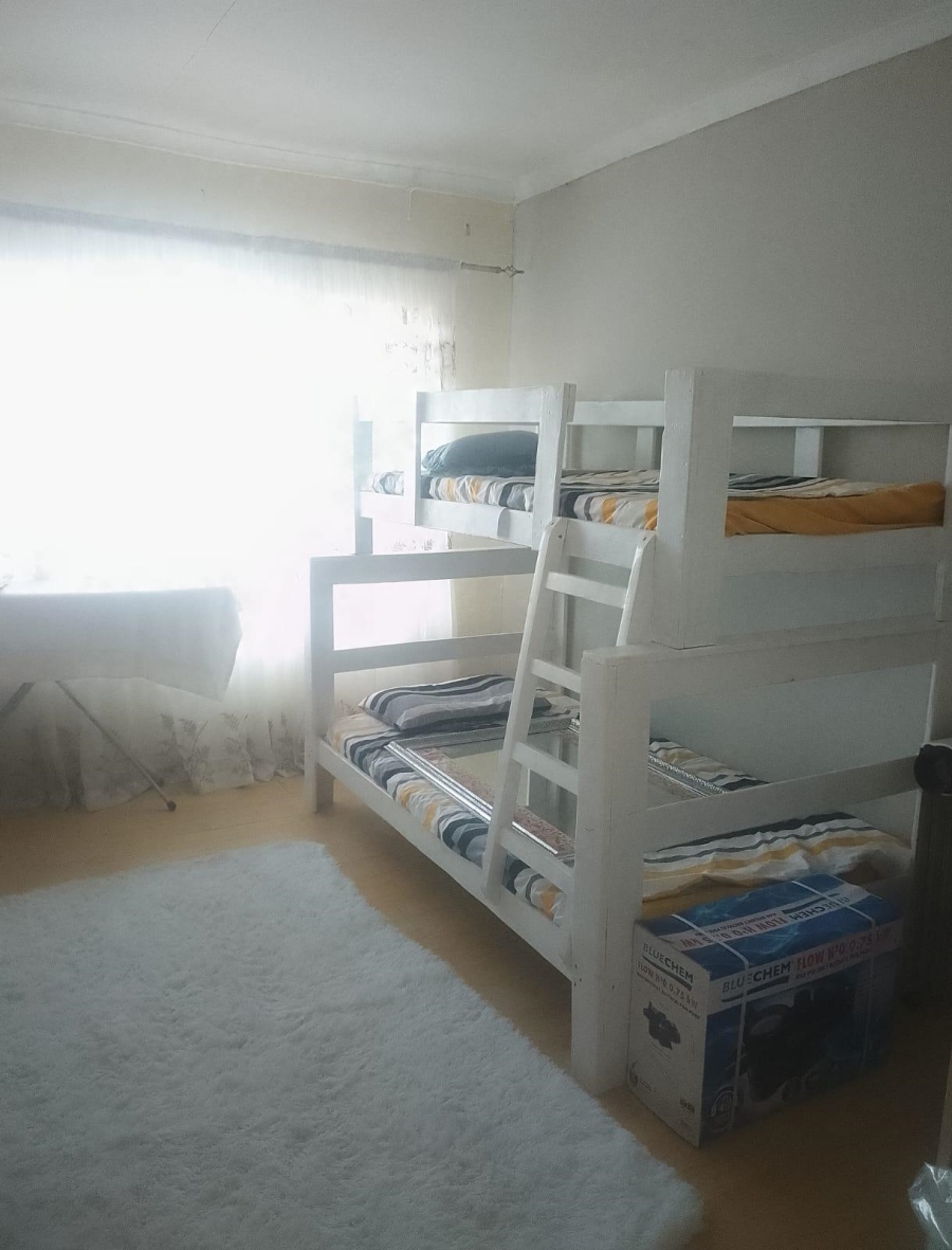 5 Bedroom Property for Sale in Erasmia Gauteng