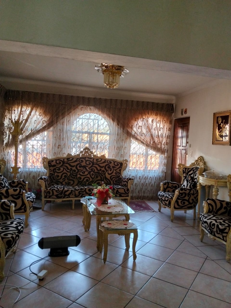 7 Bedroom Property for Sale in Laudium Gauteng
