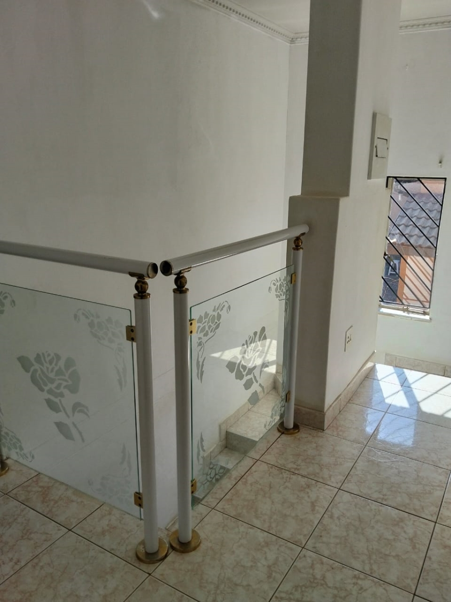 7 Bedroom Property for Sale in Laudium Gauteng