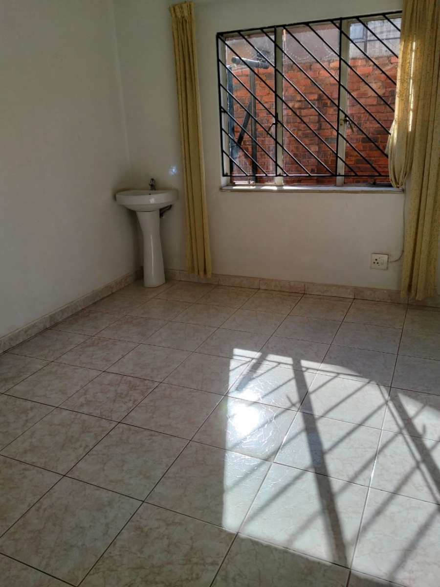 7 Bedroom Property for Sale in Laudium Gauteng
