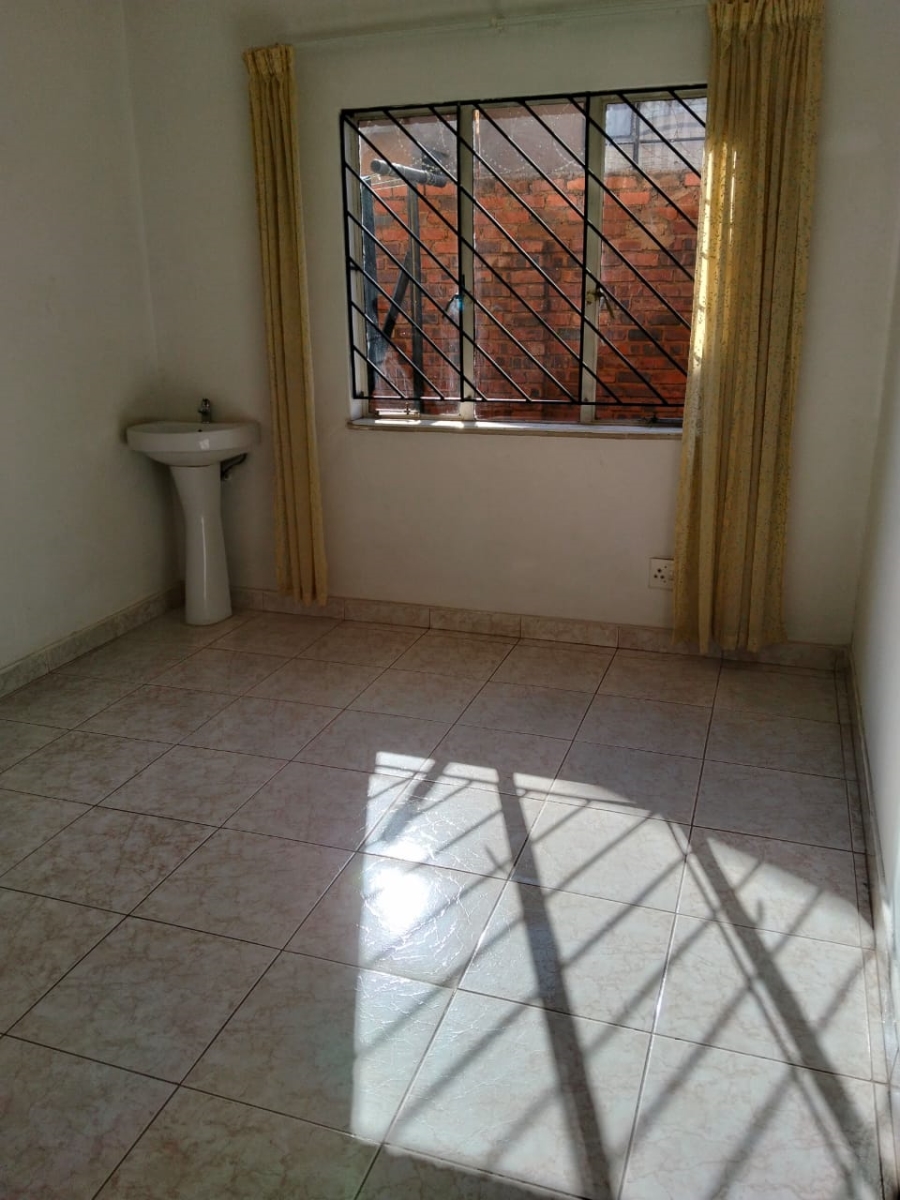 7 Bedroom Property for Sale in Laudium Gauteng