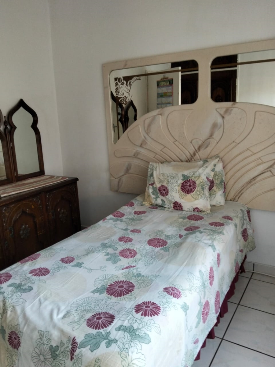 7 Bedroom Property for Sale in Laudium Gauteng