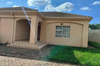 4 Bedroom Property for Sale in Erasmia Gauteng
