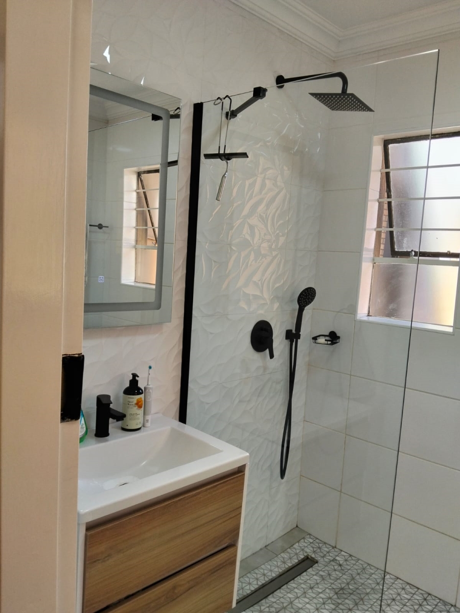 4 Bedroom Property for Sale in Laudium Ext 1 Gauteng