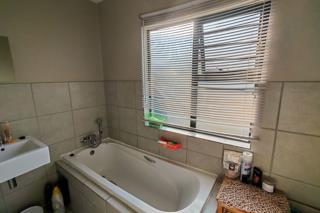 3 Bedroom Property for Sale in Noordwyk Gauteng