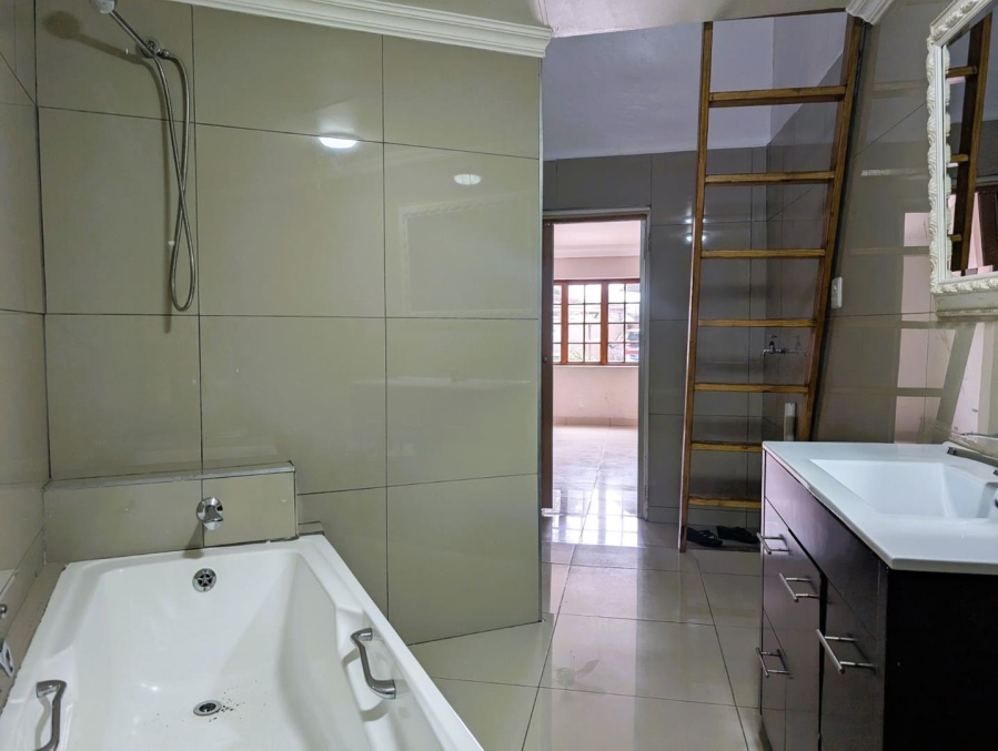 3 Bedroom Property for Sale in Peacehaven Gauteng