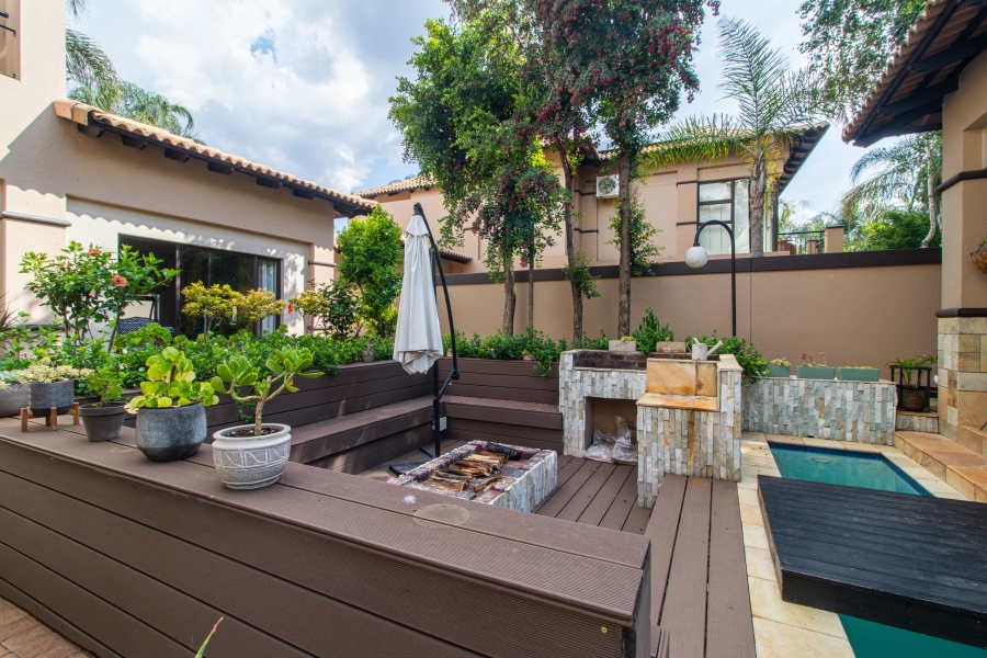 5 Bedroom Property for Sale in Bedfordview Gauteng