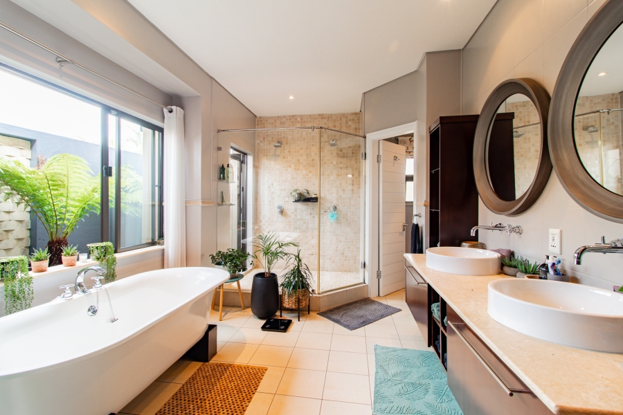 5 Bedroom Property for Sale in Bedfordview Gauteng