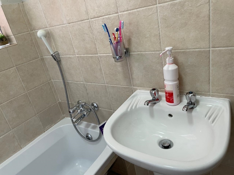 2 Bedroom Property for Sale in Jansenpark Gauteng