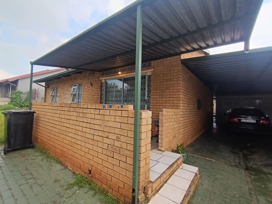 3 Bedroom Property for Sale in Klopperpark Gauteng
