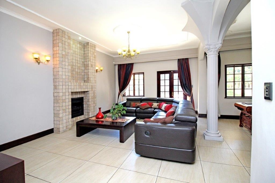 5 Bedroom Property for Sale in Dowerglen Ext 3 Gauteng