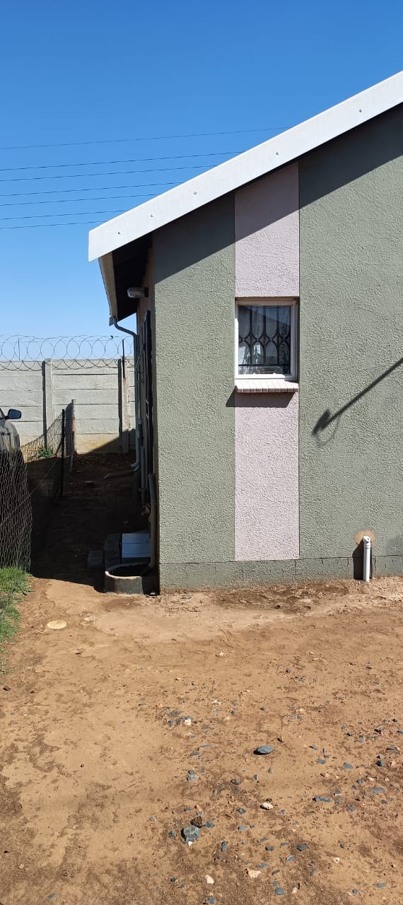 2 Bedroom Property for Sale in Palm Springs Gauteng