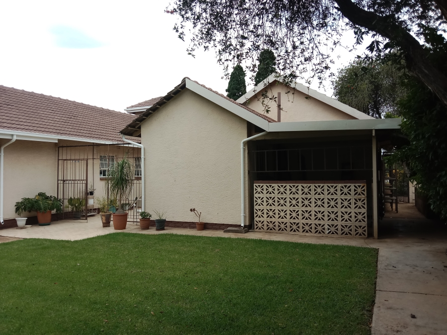 3 Bedroom Property for Sale in Parkrand Gauteng