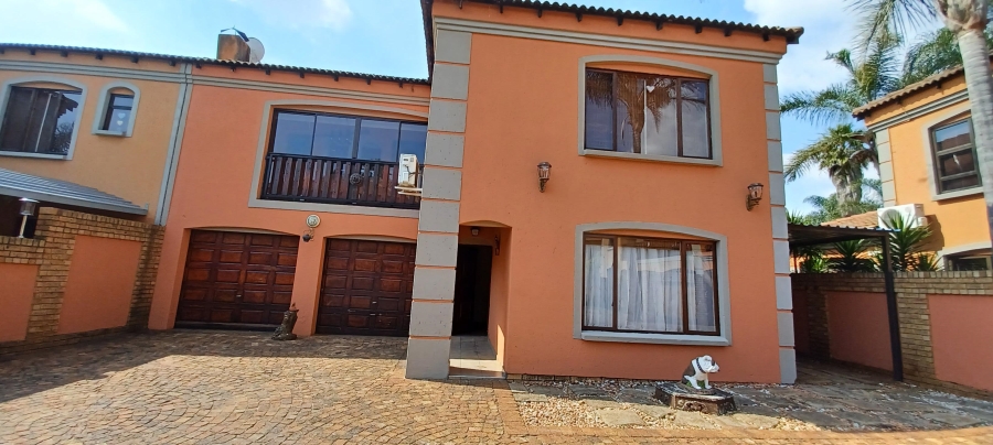 3 Bedroom Property for Sale in Dal Fouche Gauteng