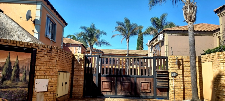 3 Bedroom Property for Sale in Dal Fouche Gauteng