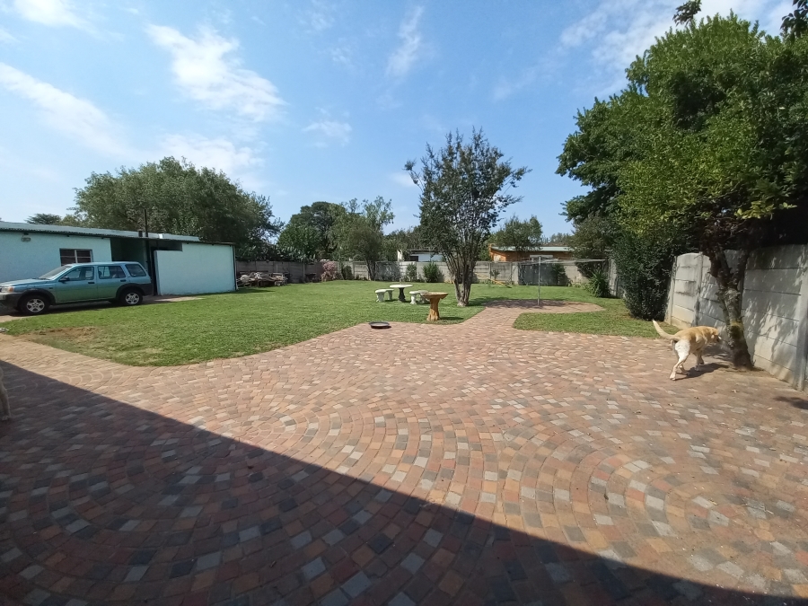 3 Bedroom Property for Sale in Selection Park Gauteng