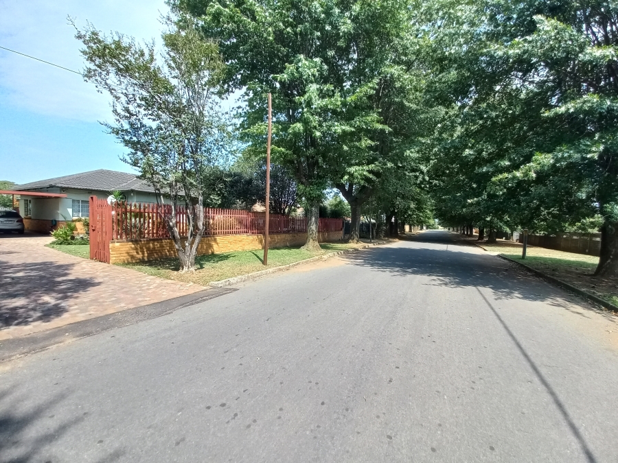 3 Bedroom Property for Sale in Selection Park Gauteng