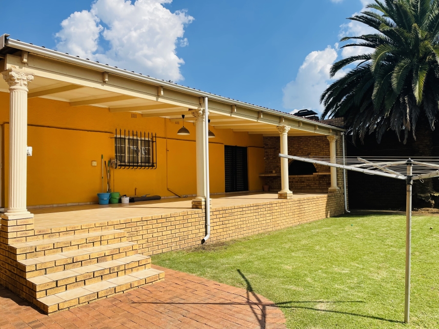 4 Bedroom Property for Sale in Selection Park Gauteng