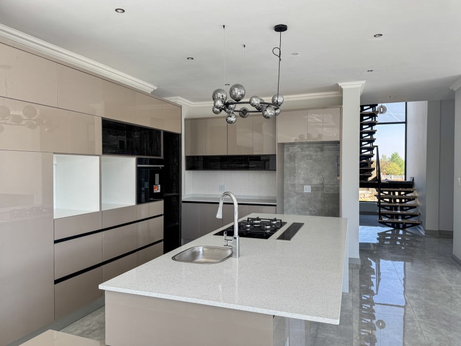 4 Bedroom Property for Sale in Midstream Estate Gauteng