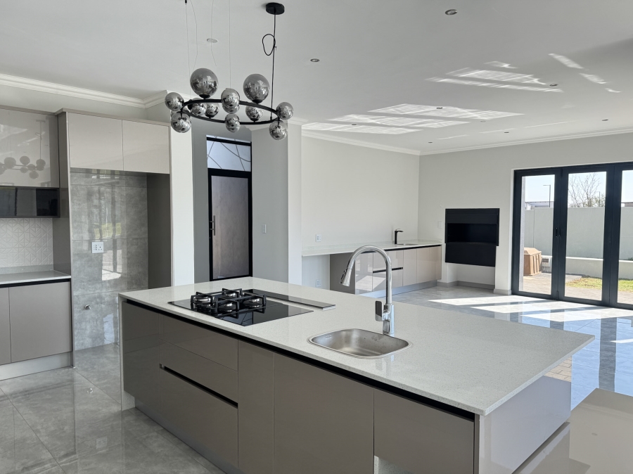 4 Bedroom Property for Sale in Midstream Estate Gauteng