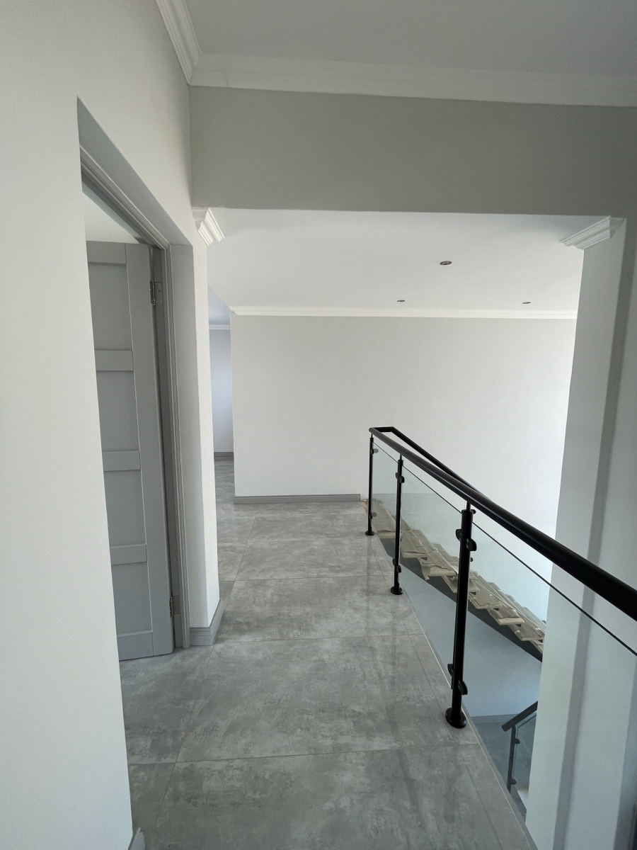4 Bedroom Property for Sale in Midstream Estate Gauteng