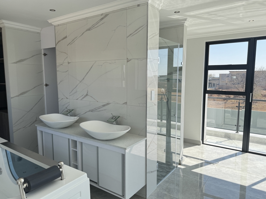 4 Bedroom Property for Sale in Midstream Estate Gauteng