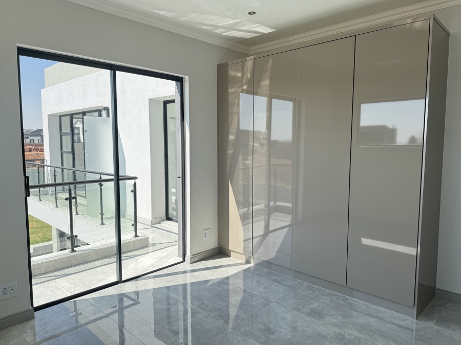 4 Bedroom Property for Sale in Midstream Estate Gauteng