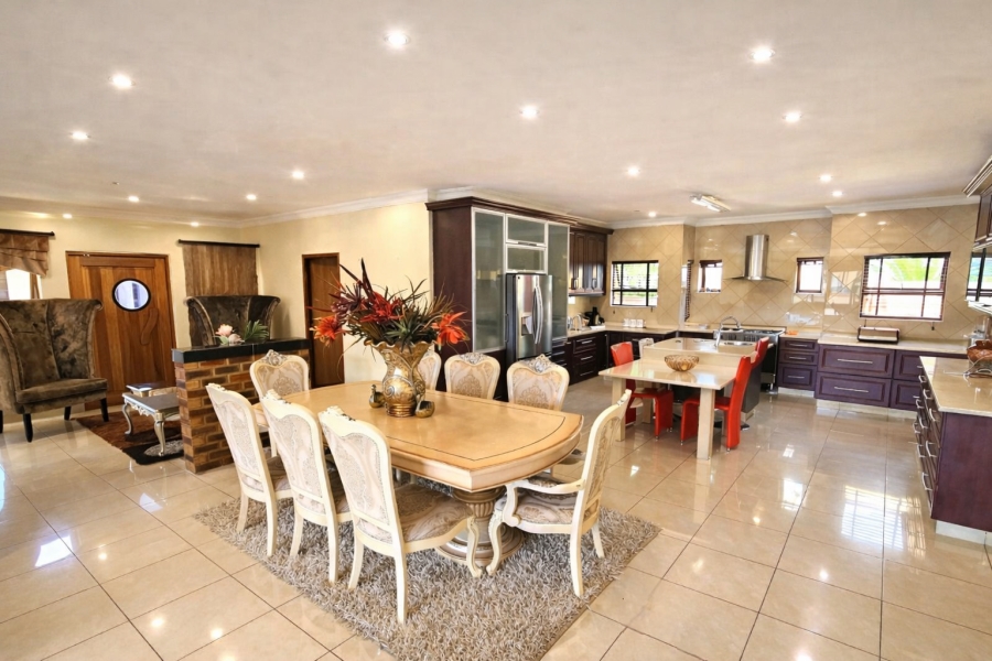 5 Bedroom Property for Sale in Blue Valley Golf Estate Gauteng