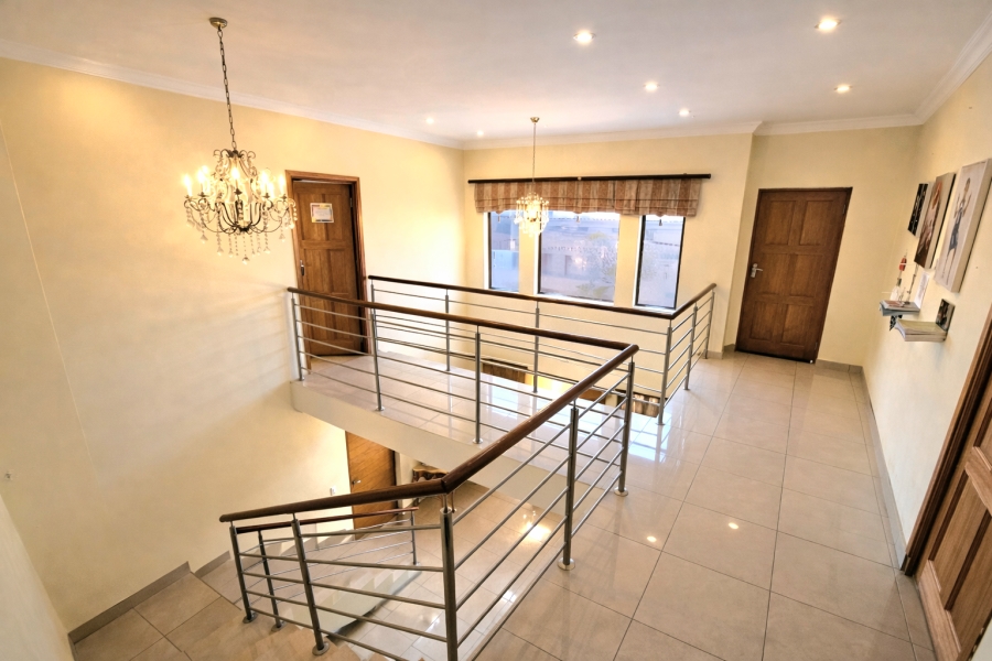 5 Bedroom Property for Sale in Blue Valley Golf Estate Gauteng