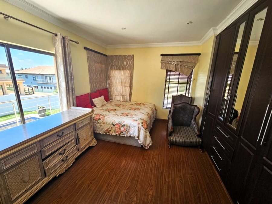 5 Bedroom Property for Sale in Blue Valley Golf Estate Gauteng