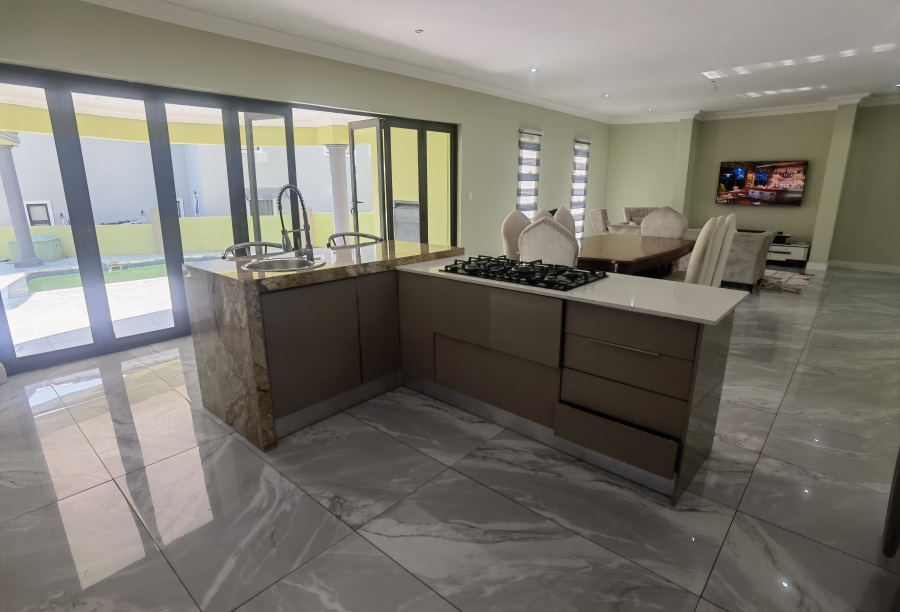 6 Bedroom Property for Sale in Blue Valley Golf Estate Gauteng