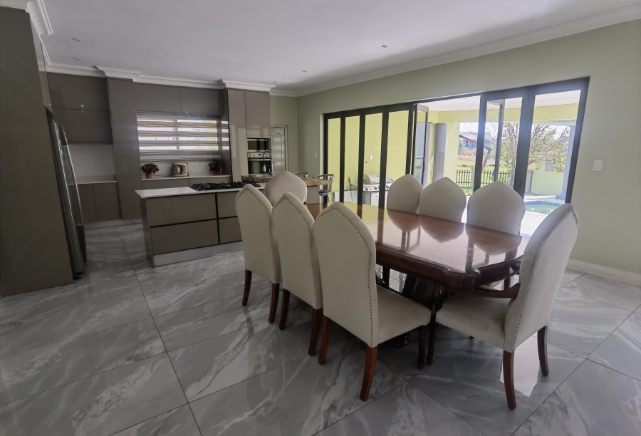 6 Bedroom Property for Sale in Blue Valley Golf Estate Gauteng