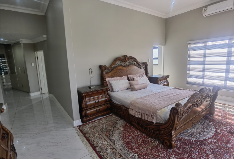 6 Bedroom Property for Sale in Blue Valley Golf Estate Gauteng