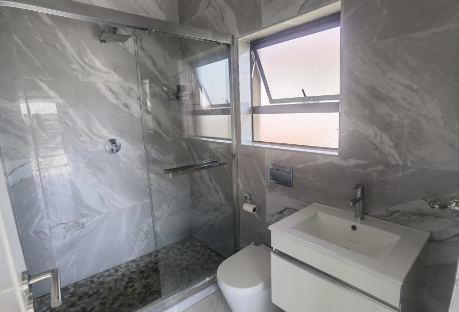 6 Bedroom Property for Sale in Blue Valley Golf Estate Gauteng